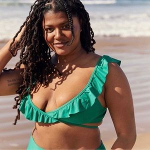 NWOT Aerie Swim | Aerie Emerald Green Ruffle Wrap Tie Bikini Top, Large